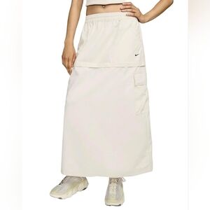 Nike Bone Essential Loose Fit Mid-rise Woven Cargo Skirt - Mini & Midi